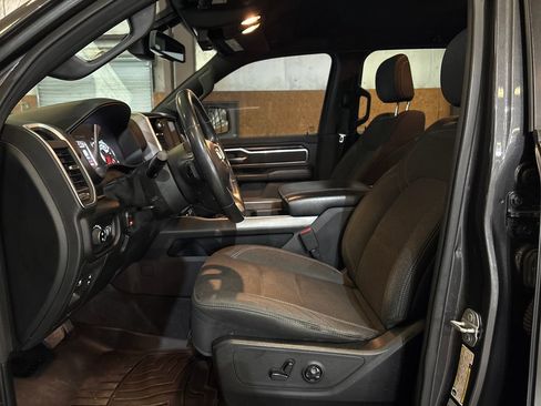 Used 2019 RAM 1500 Big Horn image 9