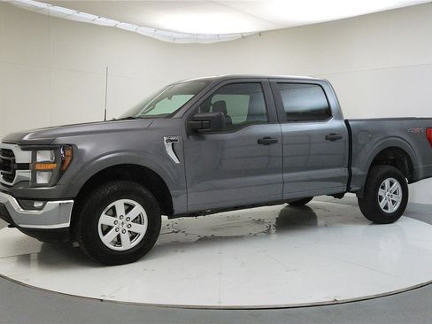 Used 2023 Ford F150 XLT image 4