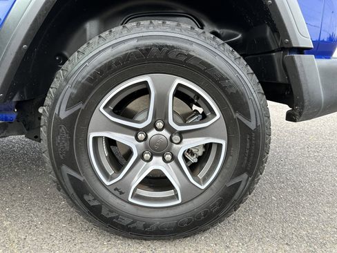 Used 2020 Jeep Wrangler Sport image 25