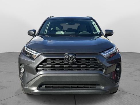 Used 2022 Toyota RAV4 XLE Premium image 41