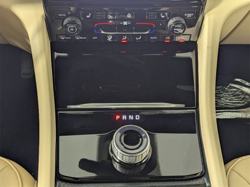 New 2025 Jeep Grand Cherokee Limited image 19