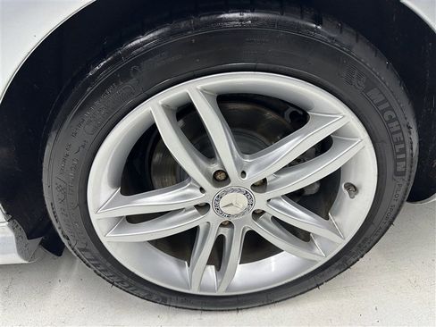 Used 2012 Mercedes-Benz C 300 4MATIC Sedan image 16