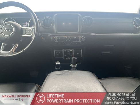 Used 2021 Jeep Wrangler Unlimited Sahara image 3