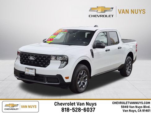 Used 2025 Ford Maverick XLT w/ Equipment Group 302A AWD/4WD image 1