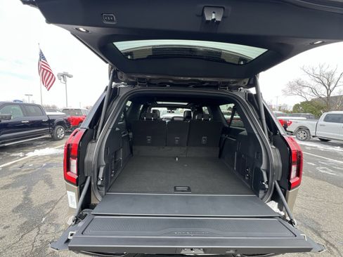 New 2026 Ford Expedition Max Platinum w/ Stealth Appearance Package image 27