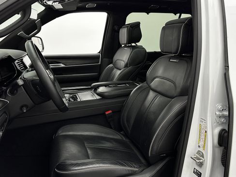 Used 2024 Jeep Grand Wagoneer L Series II w/ Quick Order Packagew 28T image 16