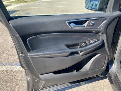 Used 2017 Ford Edge Titanium w/ Equipment Group 301A image 10