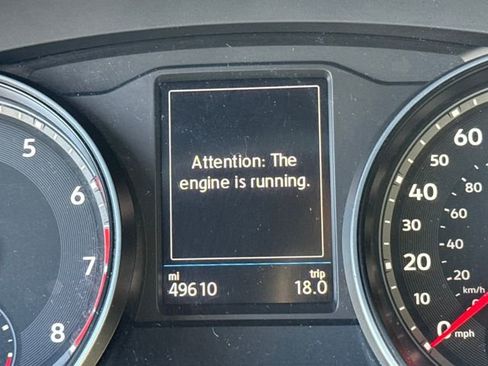 Used 2020 Volkswagen Atlas Cross Sport SE image 16