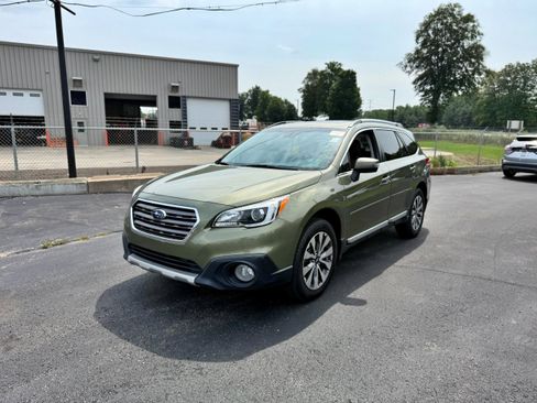 Used 2017 Subaru Outback 3.6R Touring w/ Popular Package #5A AWD/4WD image 5