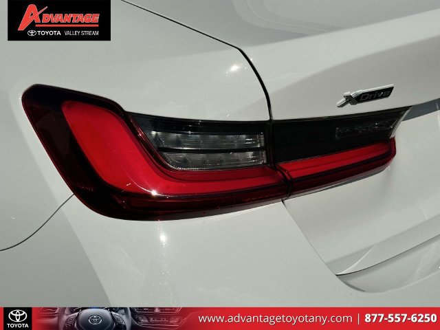 Used 2023 BMW 330i xDrive Sedan w/ Premium Package AWD/4WD image 13