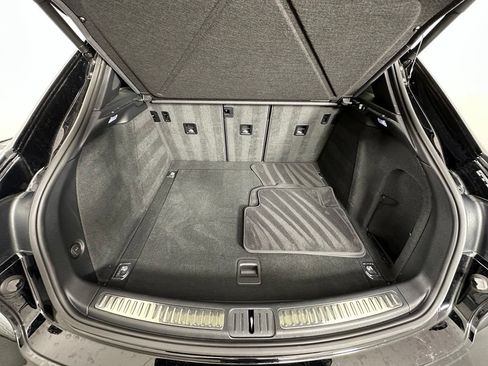 Certified 2025 Porsche Macan w/ Premium Package Plus AWD/4WD image 42
