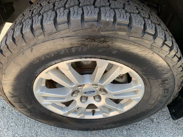 Used 2017 Ford F150 Lariat w/ Trailer Tow Package AWD/4WD image 9