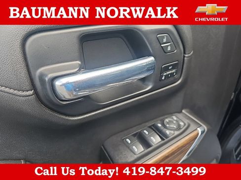 Used 2021 Chevrolet Silverado 1500 High Country w/ Technology Package AWD/4WD image 43