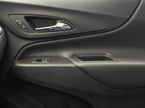 Used 2023 Chevrolet Equinox LT FWD image 42