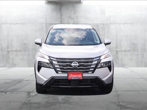 Certified 2024 Nissan Rogue SV image 4