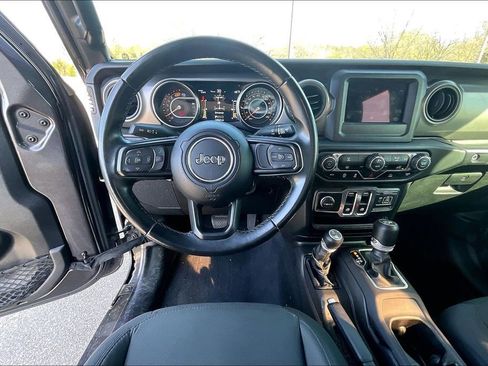 Used 2021 Jeep Wrangler Willys image 5