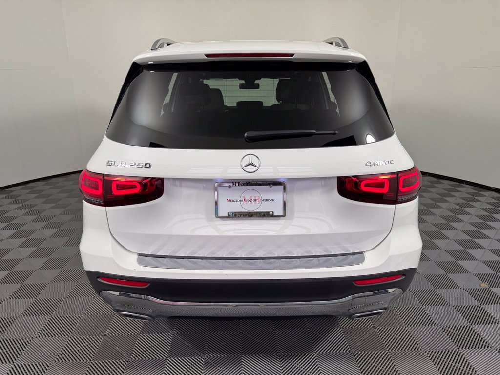 Certified 2023 Mercedes-Benz GLB 250 4MATIC w/ Premium Package image 6