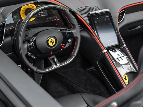 Used 2025 Ferrari Roma Spider image 17