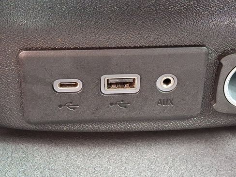 Used 2025 Chevrolet Malibu LT FWD image 24
