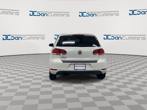 Used 2011 Volkswagen Golf 4-Door FWD image 7