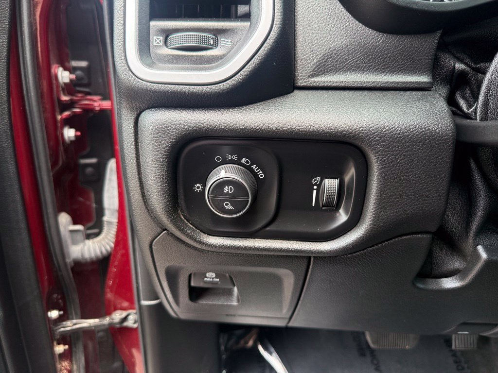 Used 2021 RAM 1500 Big Horn AWD/4WD image 7