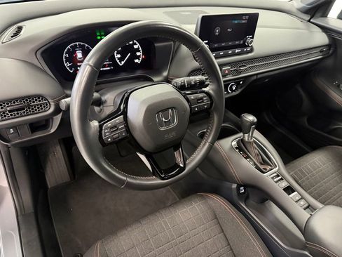 Used 2023 Honda HR-V Sport image 10