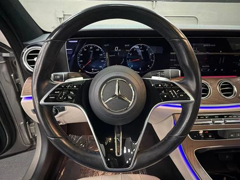 Used 2023 Mercedes-Benz E 350 4MATIC Sedan image 29