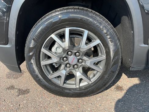 Certified 2021 GMC Acadia SLE w/ Driver Convenience Package AWD/4WD image 30