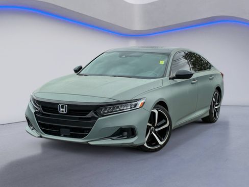 Used 2022 Honda Accord Sport image 2