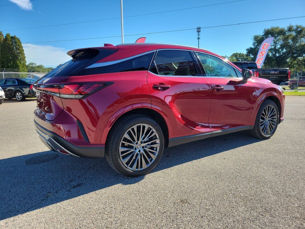 Used 2025 Lexus RX 350 AWD w/ Convenience Package image 4
