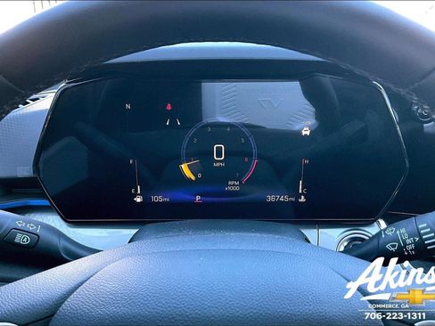 Certified 2024 Chevrolet Trax LT w/ LT Convenience Package image 11