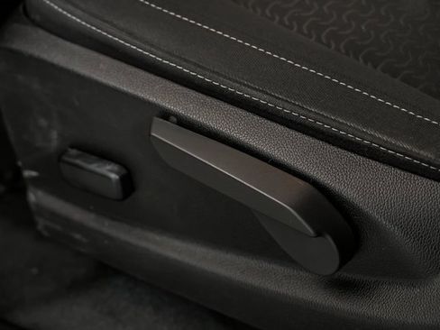 Used 2022 GMC Canyon Elevation w/ Trailering Package image 13