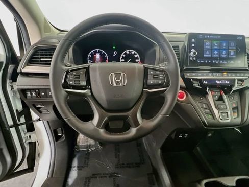 Certified 2025 Honda Odyssey EX-L image 13