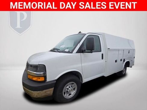 New 2025 Chevrolet Express 3500 w/ Power Convenience Package RWD image 9