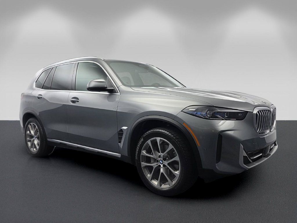 Certified 2024 BMW X5 sDrive40i w/ Premium Package RWD image 1