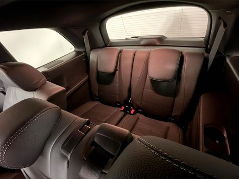 Used 2025 Mercedes-Benz GLS 450 GLS 450 image 10