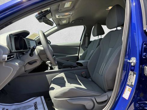 Certified 2023 Hyundai Elantra SEL FWD image 10