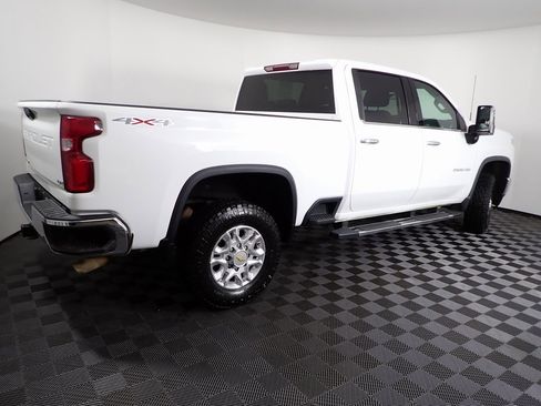 Used 2021 Chevrolet Silverado 2500 LTZ image 17