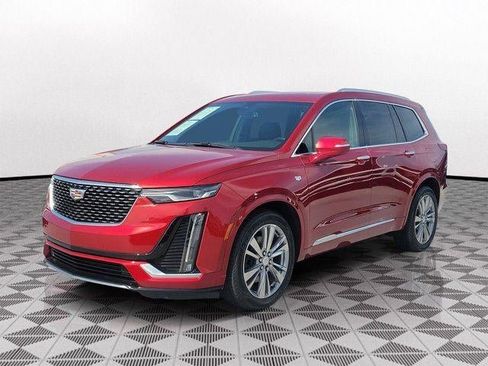 Certified 2023 Cadillac XT6 Premium Luxury FWD image 3