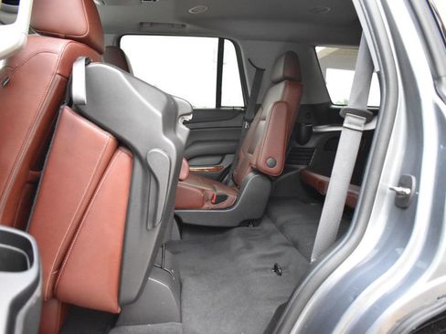 Used 2019 Chevrolet Tahoe Premier w/ Premier Plus Edition AWD/4WD image 24