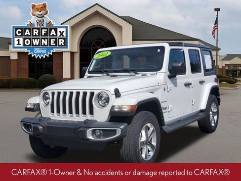 Used 2022 Jeep Wrangler Unlimited Sahara AWD/4WD image 2
