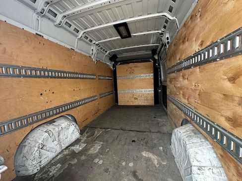 Used 2023 RAM ProMaster 2500 w/ Safety Group (A) FWD image 10