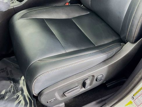 Used 2018 Toyota Highlander XLE image 20