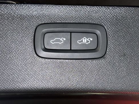 Used 2023 Volvo XC90 B6 Plus w/ Protection Package Premier AWD/4WD image 18