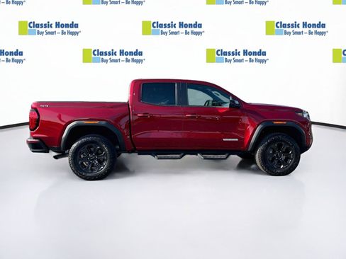 Used 2024 GMC Canyon Elevation w/ Elevation Premium Package AWD/4WD image 9