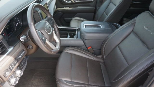 Certified 2021 GMC Yukon Denali w/ Denali Ultimate Package AWD/4WD image 10