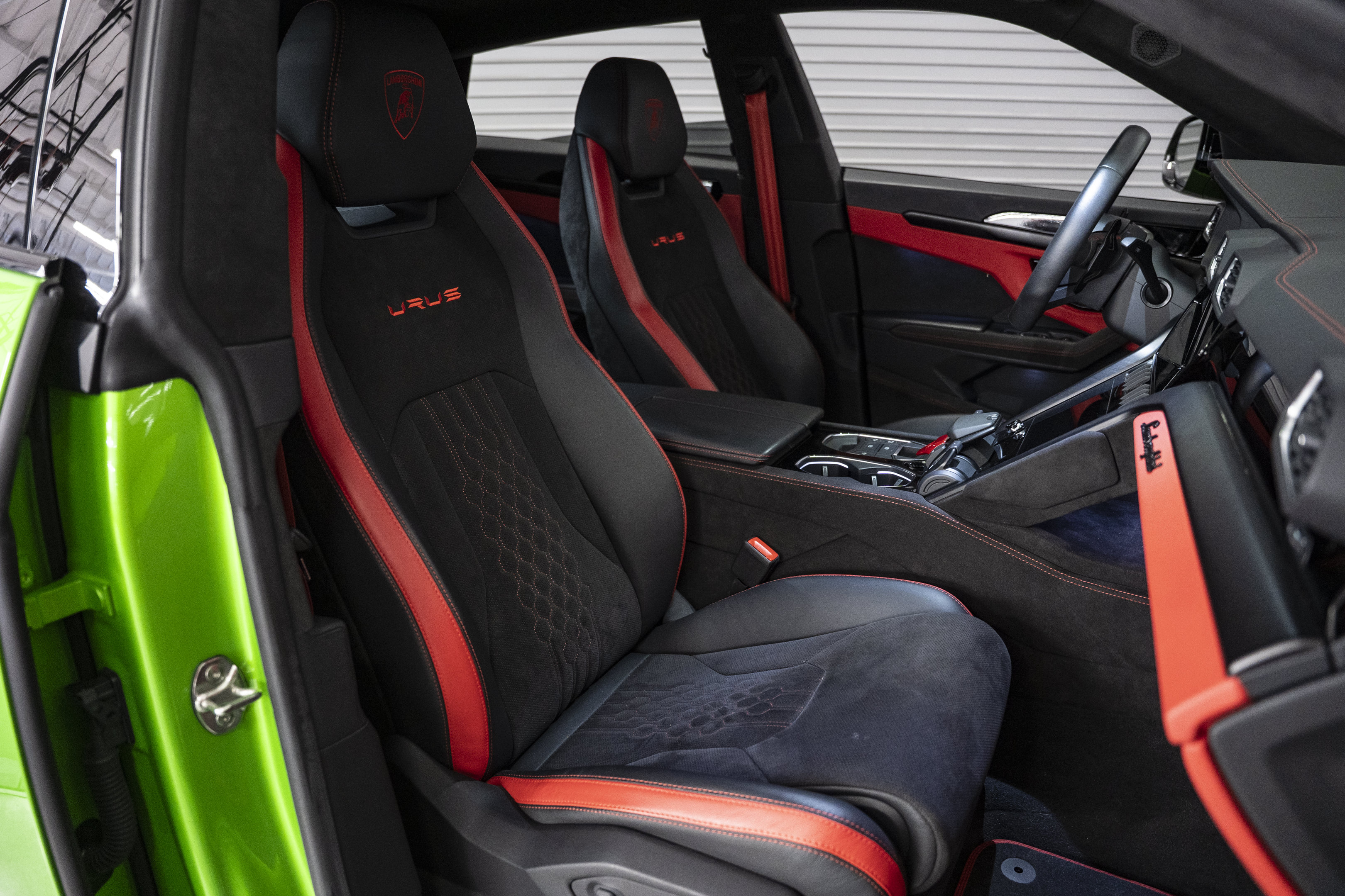Used 2024 Lamborghini Urus S AWD/4WD image 26