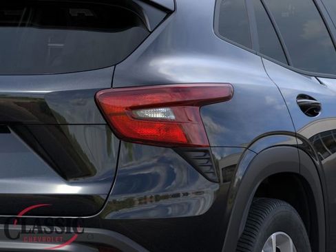 New 2026 Chevrolet Trax LS FWD image 13