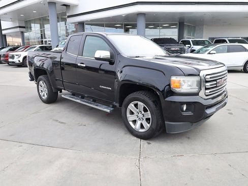Used 2015 GMC Canyon SLT w/ Driver Alert Package image 8