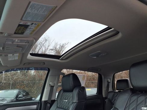 Certified 2017 Toyota Tundra Platinum image 15